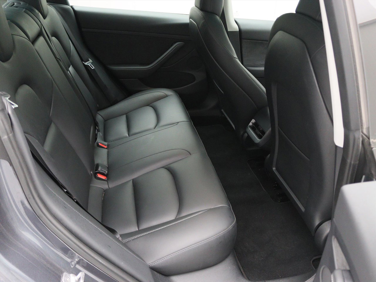 Tesla Model 3 Long-Range AWD 351pk 75 kWh 92,3% SoH FACELIFT [ WARMTEPOMP+FSD+620KM WLTP+PREMIUM AUDIO ] 9
