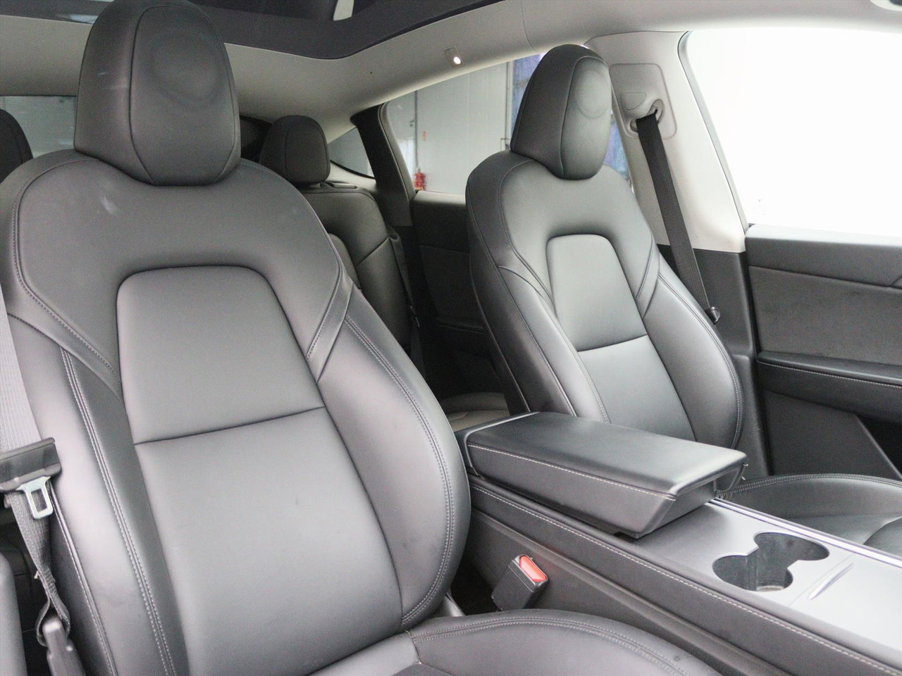 Tesla Model Y Standard RWD Plus [ TREKHAAK+AMD RYZEN+AUTOPILOT+20 INCH+PREMIUM AUDIO ] 15