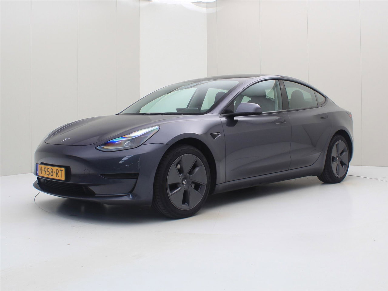 Tesla Model 3 Standard RWD Plus 94% SoH FACELIFT [ LFP-ACCU+WARMTEPOMP+AUTOPILOT+PREMIUM AUDIO ] 2