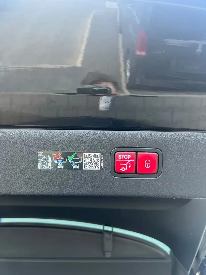 Mercedes-Benz EQS 450 4M AMG PANO AIRMATIC HUD KEYLESS HA-LENK 10
