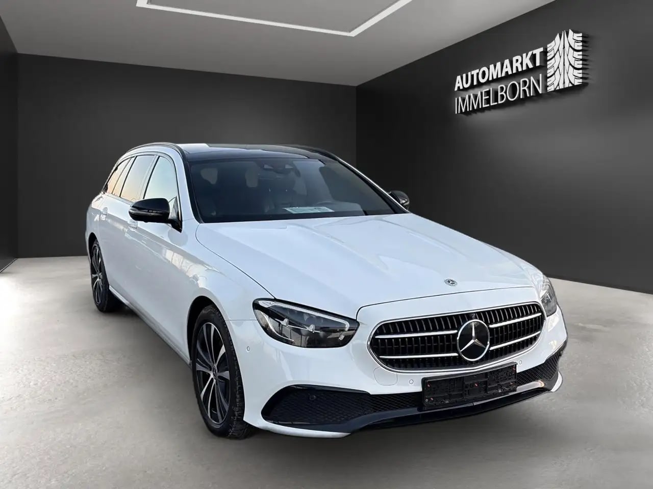 Mercedes-Benz E 300 de Pano*360*HUD*belüSitz*Distro*VollLeder* 2