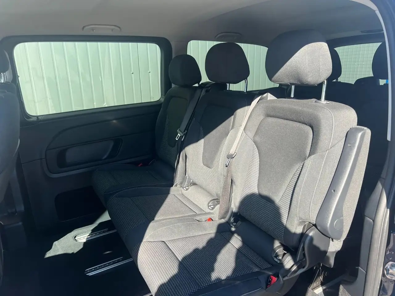 Mercedes-Benz V 220 LANG 9G RISE AERODYNAMIK NAVI MBUX 7-SITZE 17