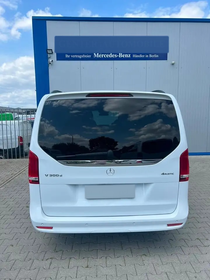 Mercedes-Benz V 300 V300 LANG 4M AMG-LINE PANO LED 360° WEBASTO AHK 10