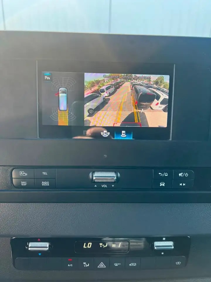 Mercedes-Benz Sprinter 314 AUTOMATIK NAVI TOTWINKEL KAMERA LED 16