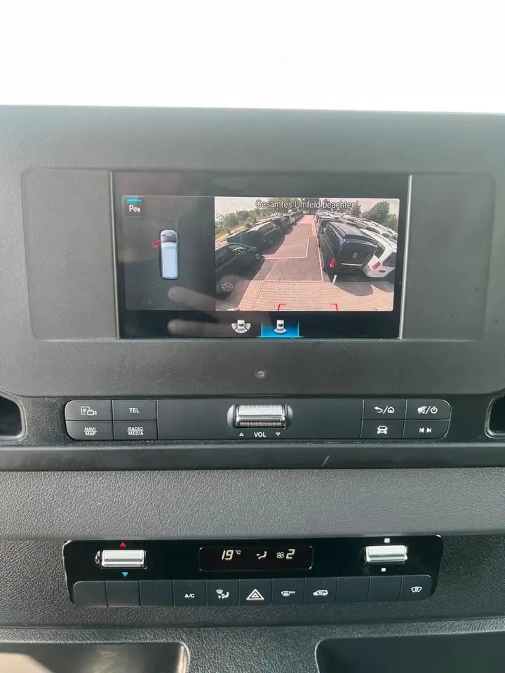 Mercedes-Benz Sprinter 314 AUTOMATIK NAVI TOTWINKEL KAMERA LED 18