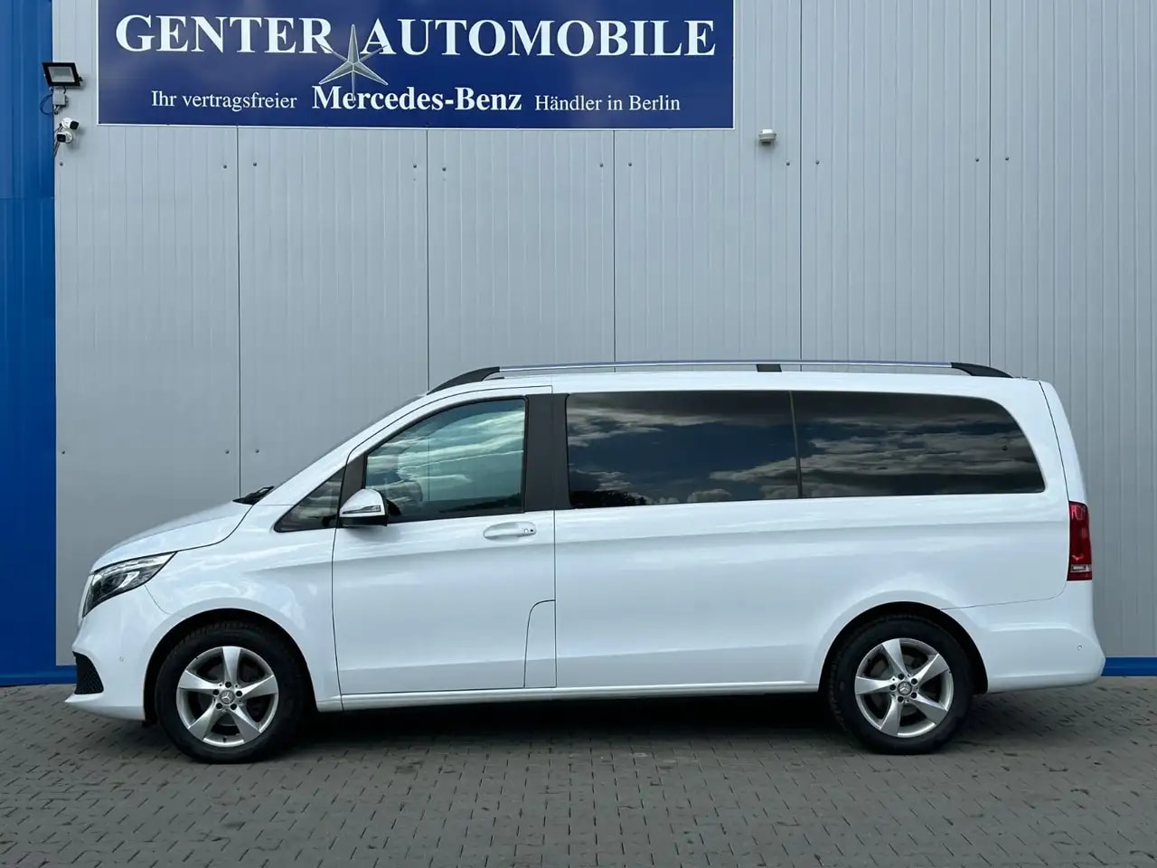 Mercedes-Benz V 220 V220 d LANG 4M 9G WEBASTO NAVI MBUX AHK 7-SITZER 3