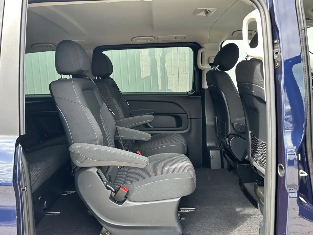 Mercedes-Benz V 250 LANG 4MATIC 9G NAVI WEBASTO LIEGEPAKET AHK 18
