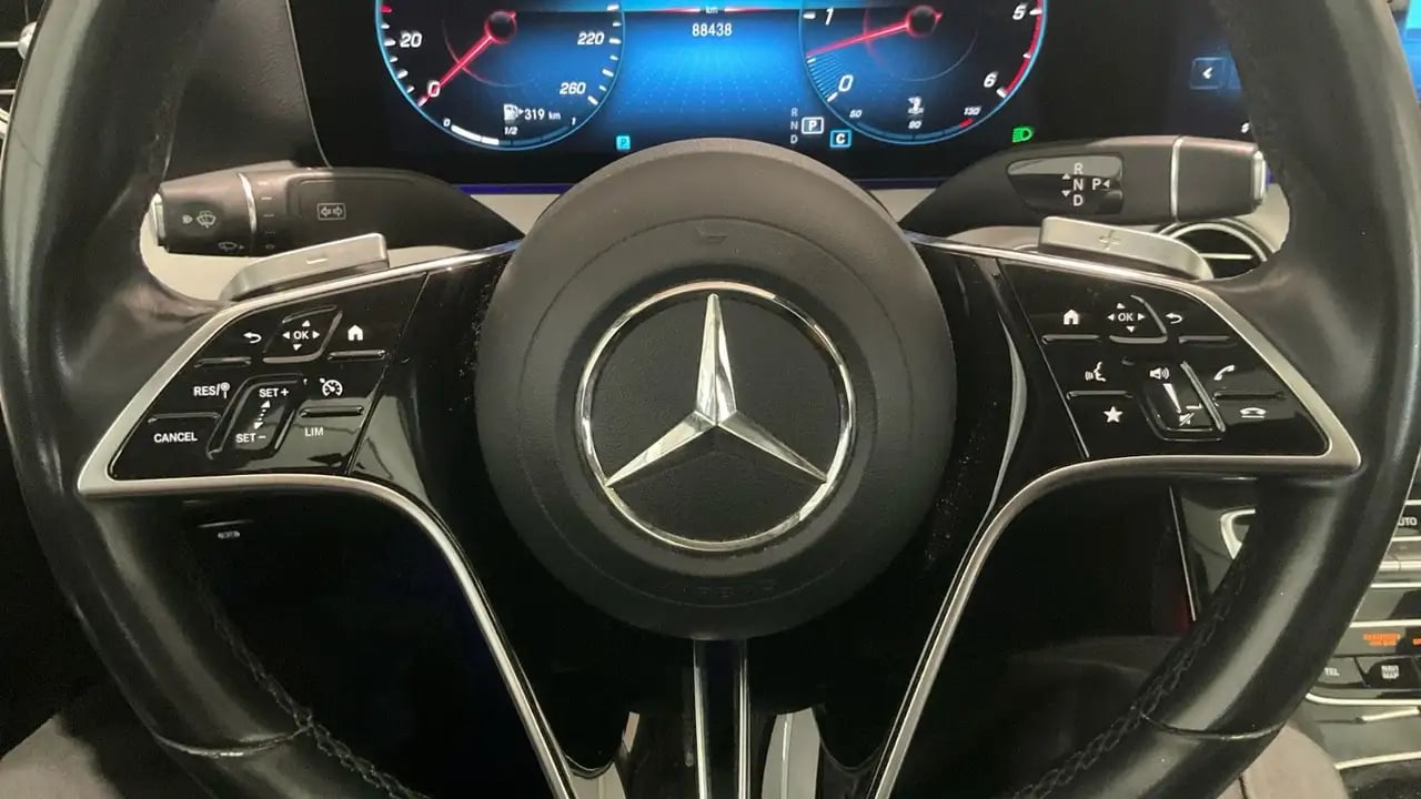Mercedes-Benz E 400 d Allrad Exclusive Pano*Sthzg*360*Distro*H 10