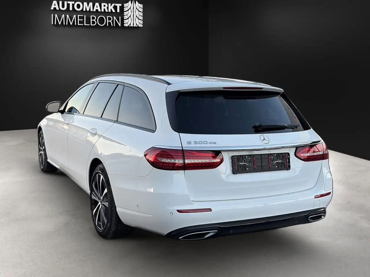 Mercedes-Benz E 300 de Pano*360*HUD*belüSitz*Distro*VollLeder* 5