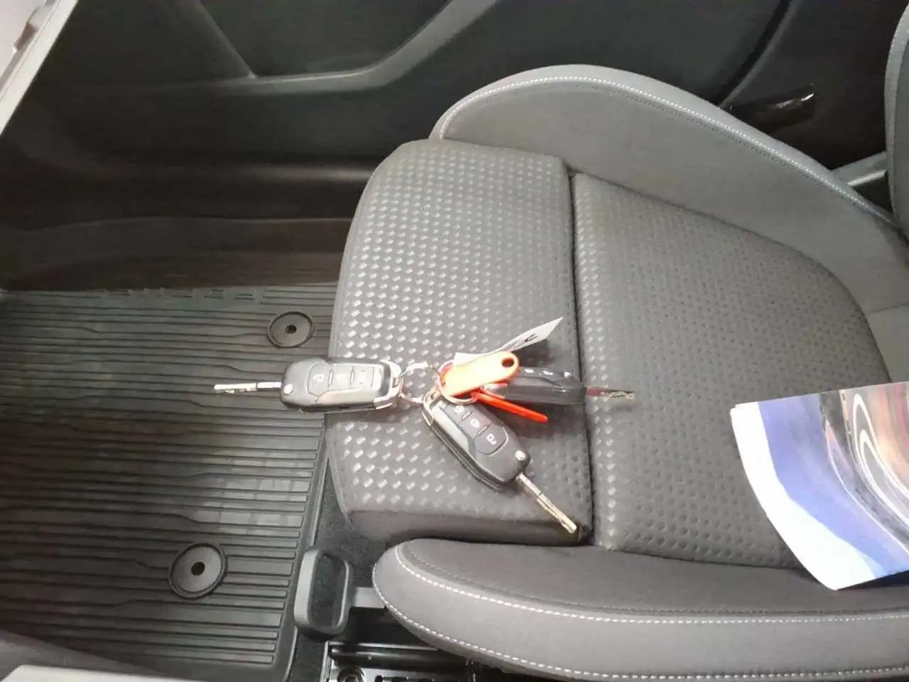 Ford Focus CoolConnect Kamera*LED*Navi*LM*SHZ*Tempo 11
