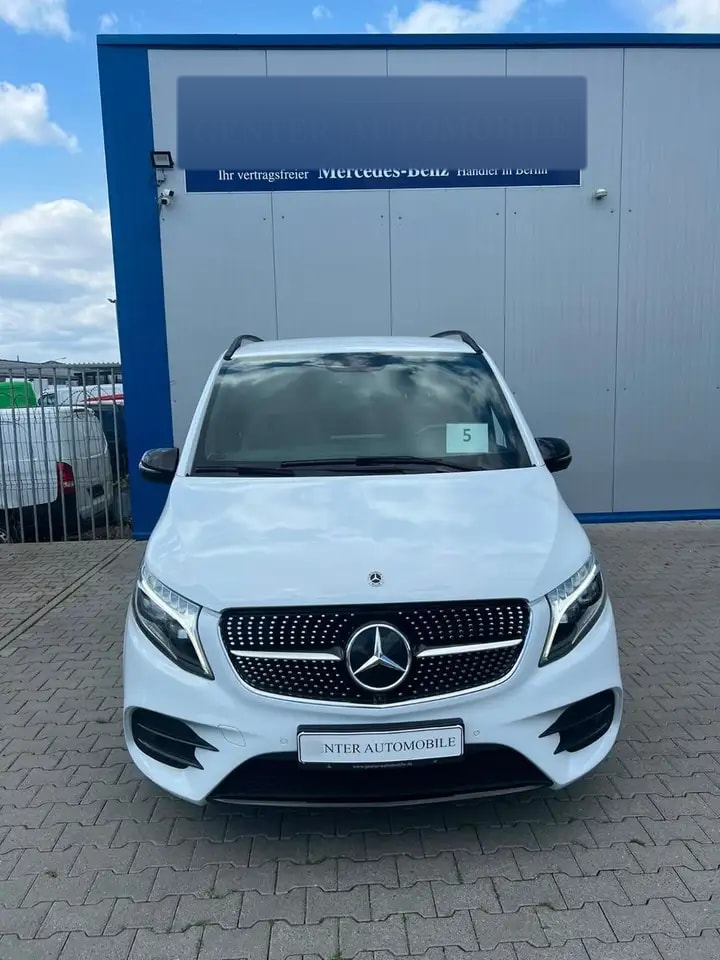 Mercedes-Benz V 300 V300 LANG 4M AMG-LINE PANO LED 360° WEBASTO AHK 2