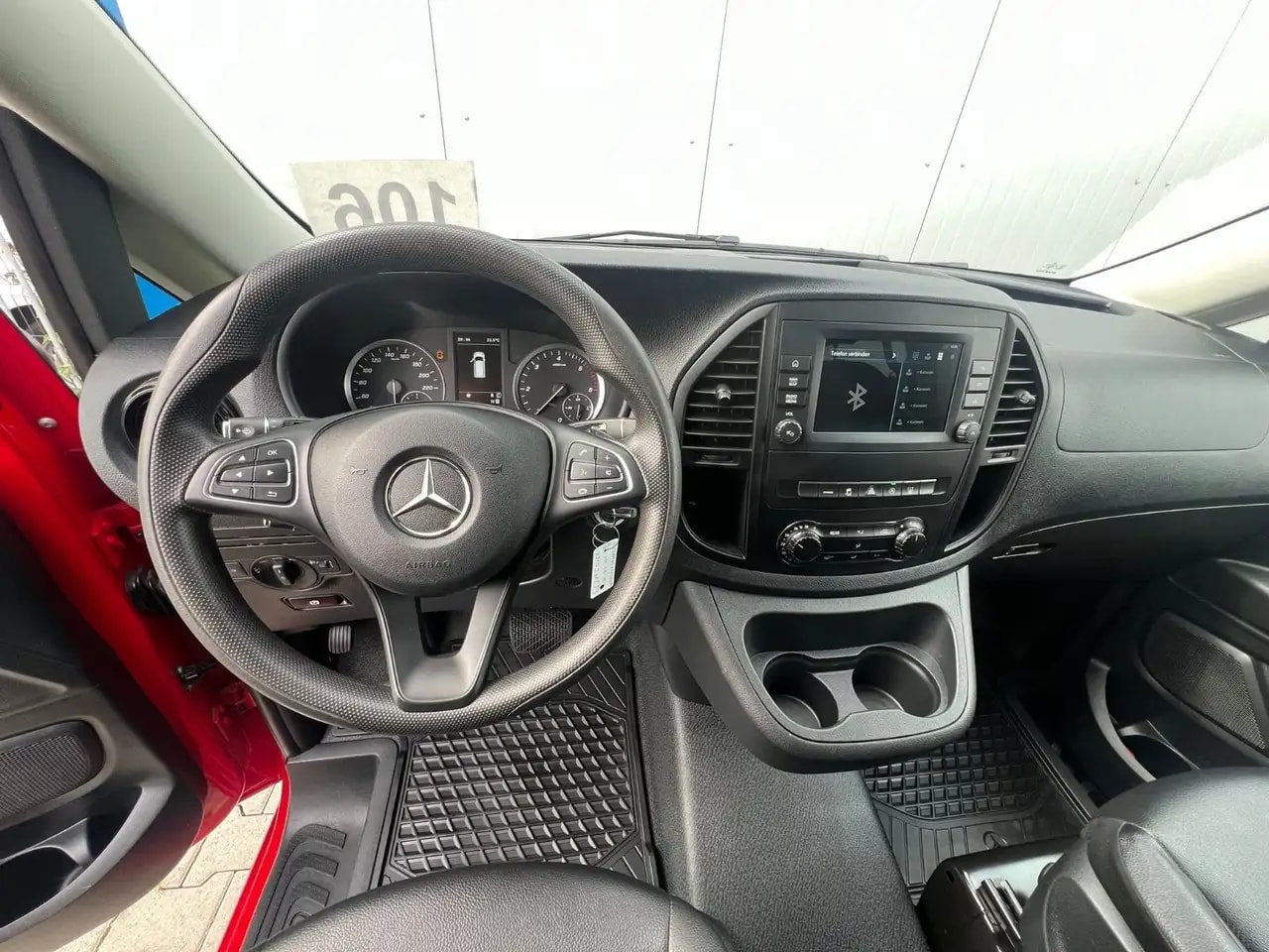 Mercedes-Benz Vito 116 TOURER LANG 9G NAVI KAMERA 8-SITZER AHK 16