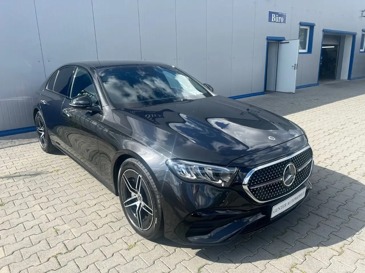 Mercedes-Benz E 200 AMG-LINE NIGHT-PAK 9G-TR KAMERA KEYLESS-GO 3