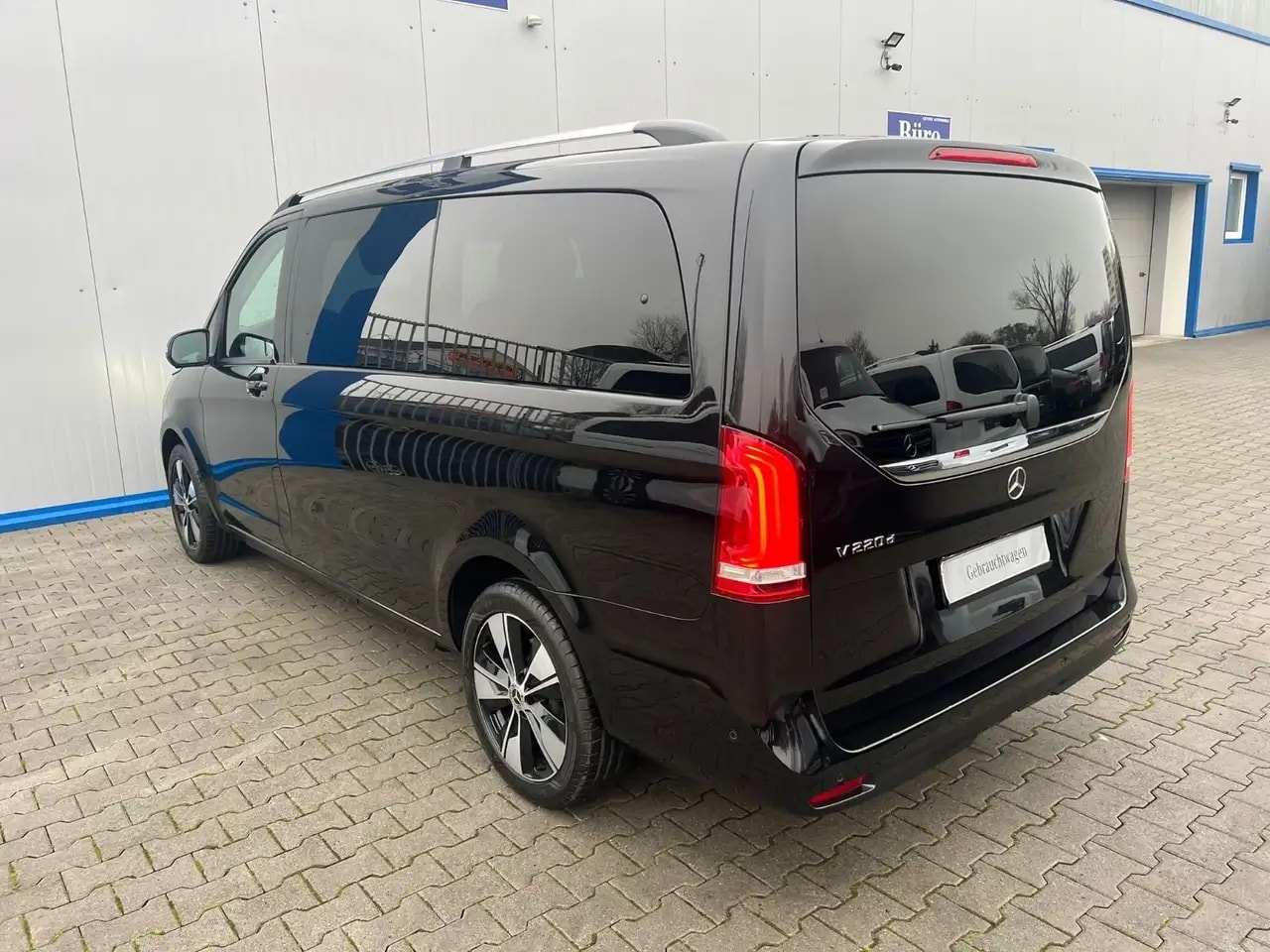 Mercedes-Benz V 220 V220 LANG 9G LED WEBASTO AHK LEDER 7-SITZ EL.TÜR 7