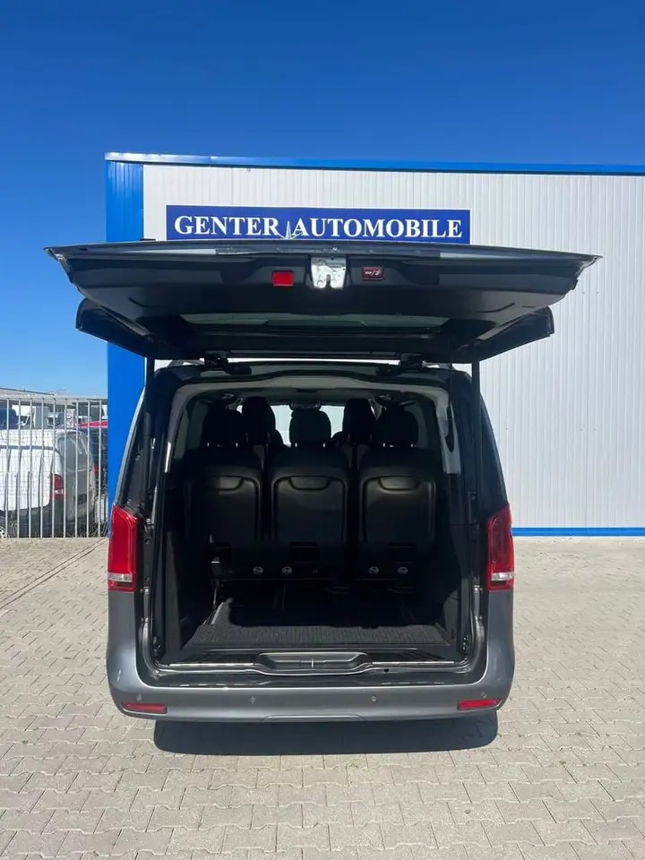 Mercedes-Benz V 300 LANG 4M WEBASTO NAVI MBUX KAMERA 7-SITZER 12