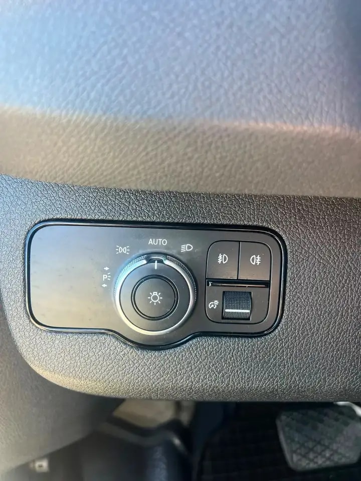 Mercedes-Benz Sprinter 314 AUTOMATIK NAVI TOTWINKEL KAMERA LED 19