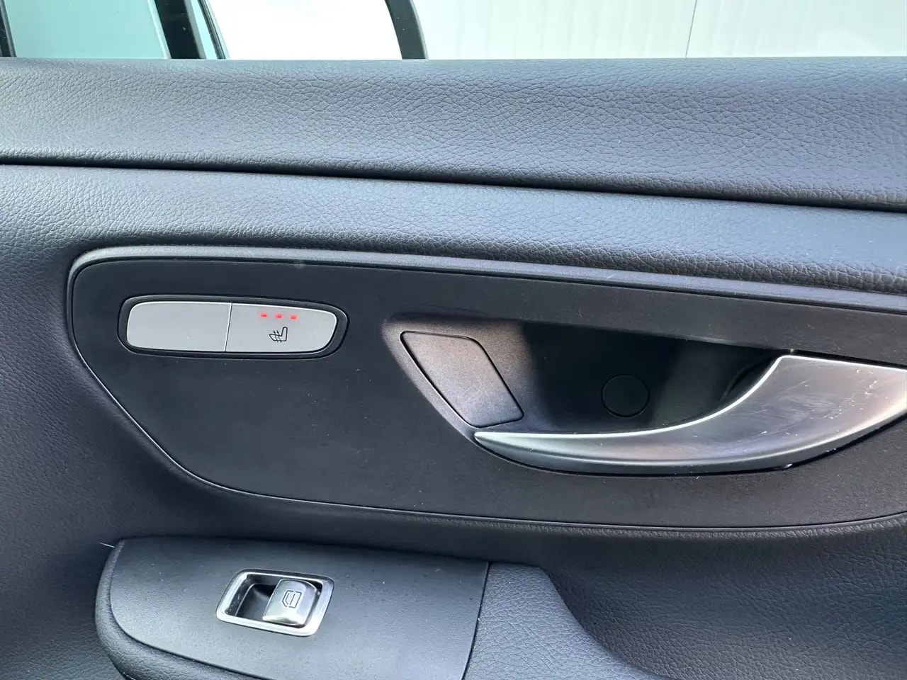 Mercedes-Benz V 220 LANG 9G-TR WEBASTO NAVI MBUX KAMERA 8-SITZ 15