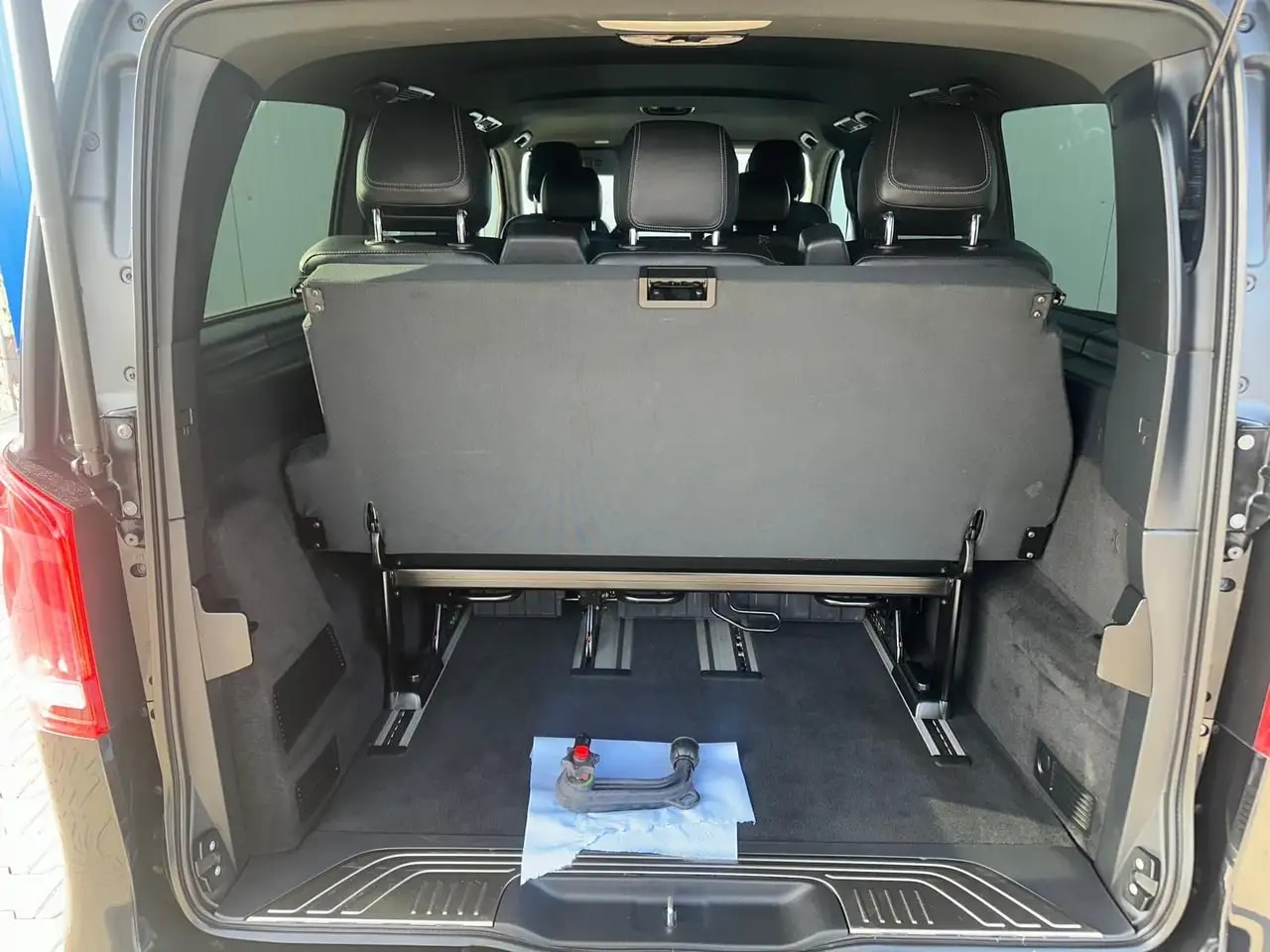 Mercedes-Benz V 300 d LANG LIEGEPAKET LEDER LED 360° KAMERA AHK 16