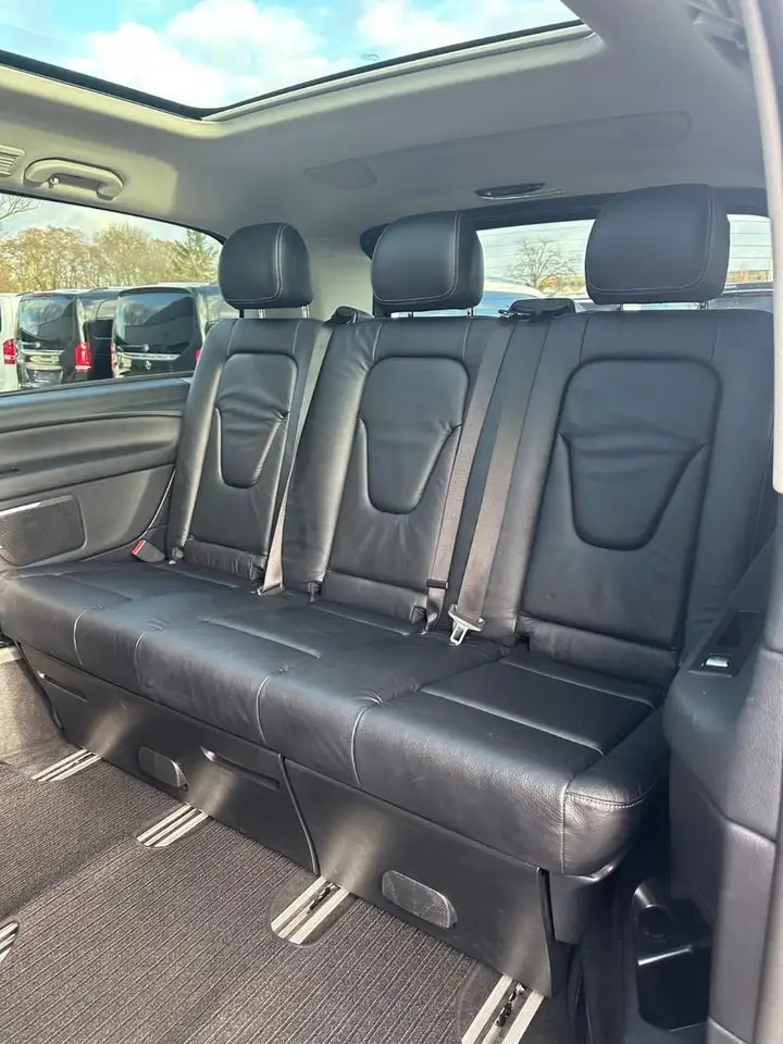 Mercedes-Benz V 300 LANG AIRMATIC PANO LIEGEPAKET EL.TÜREN AHK 20