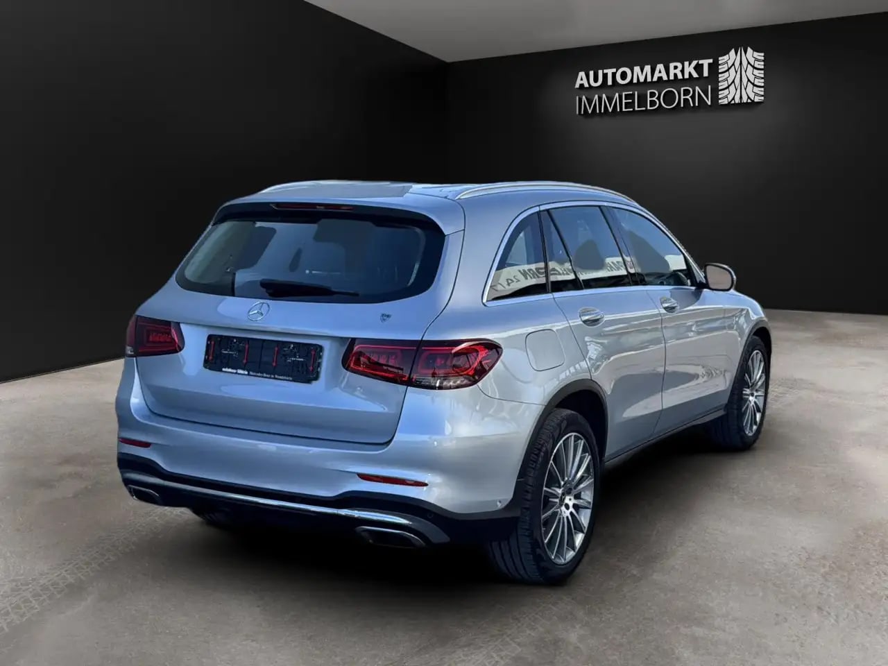 Mercedes-Benz GLC 300 d AMG 20*Memory*STHZG*Pano*AHK*Massag 7