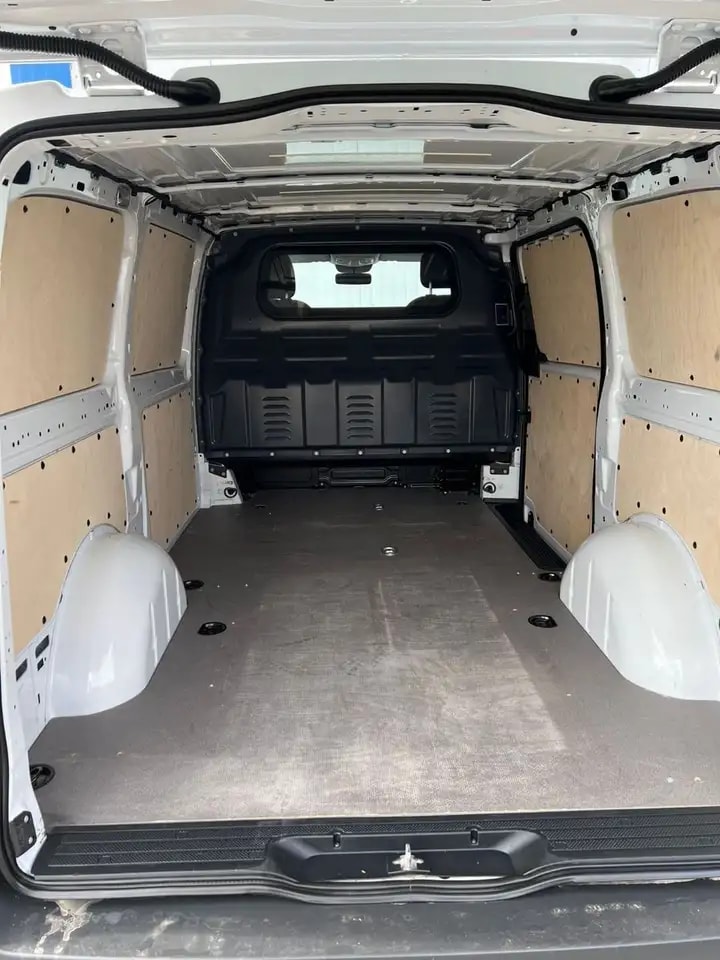 Mercedes-Benz Vito 114 LANG 9G 4x4 KLIMA NAVI TEMPOMAT KAMERA 9