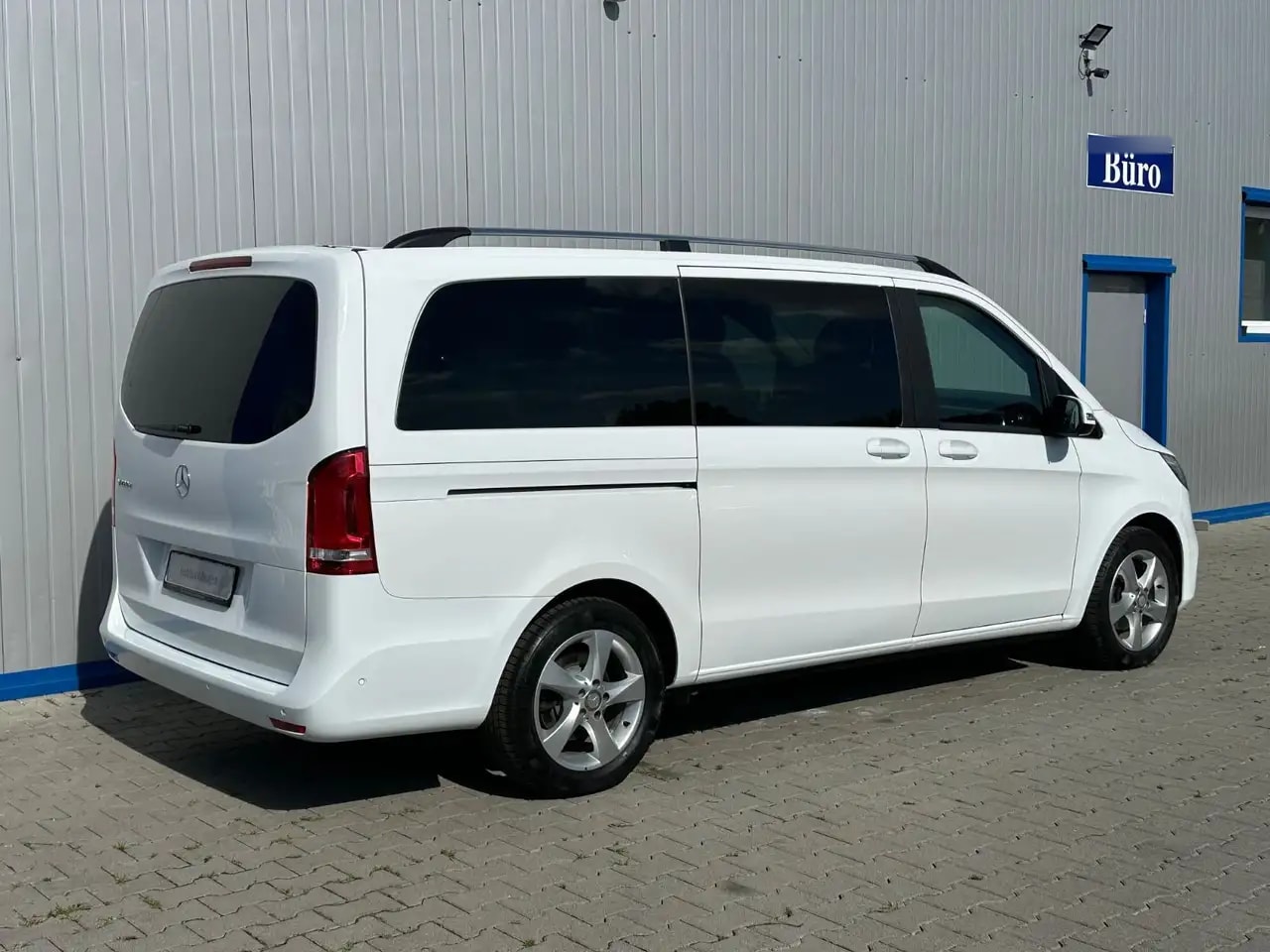 Mercedes-Benz V 220 LANG 9G-TR WEBASTO NAVI MBUX KAMERA 7-SITZ 7