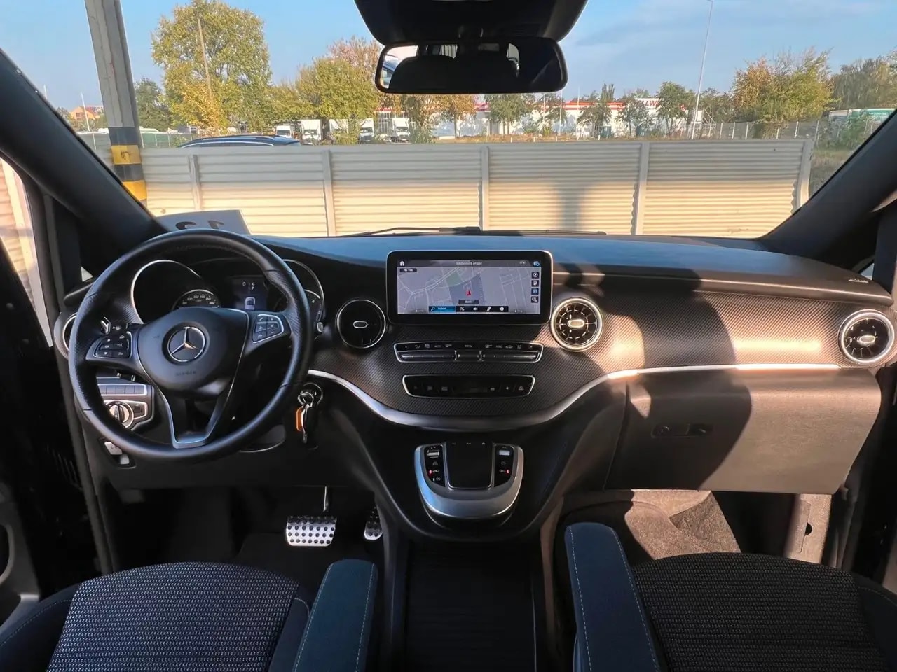 Mercedes-Benz V 300 V300 d LANG AMG-LINE NAVI DISTRONIC LED EL.TÜREN 15