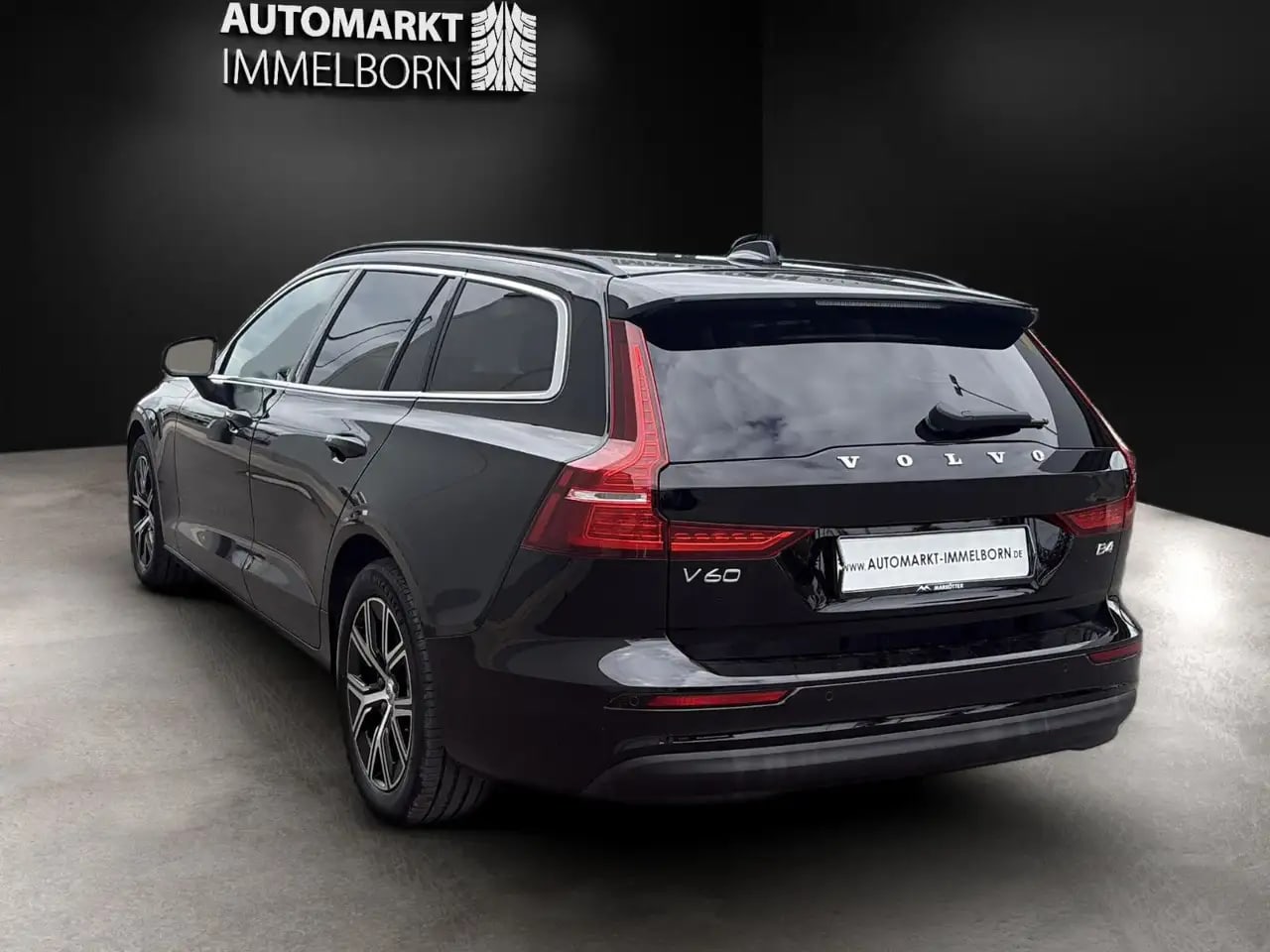 Volvo V60 Core VollLeder*LED*Kamera*4xSH*Navi*AHK 10