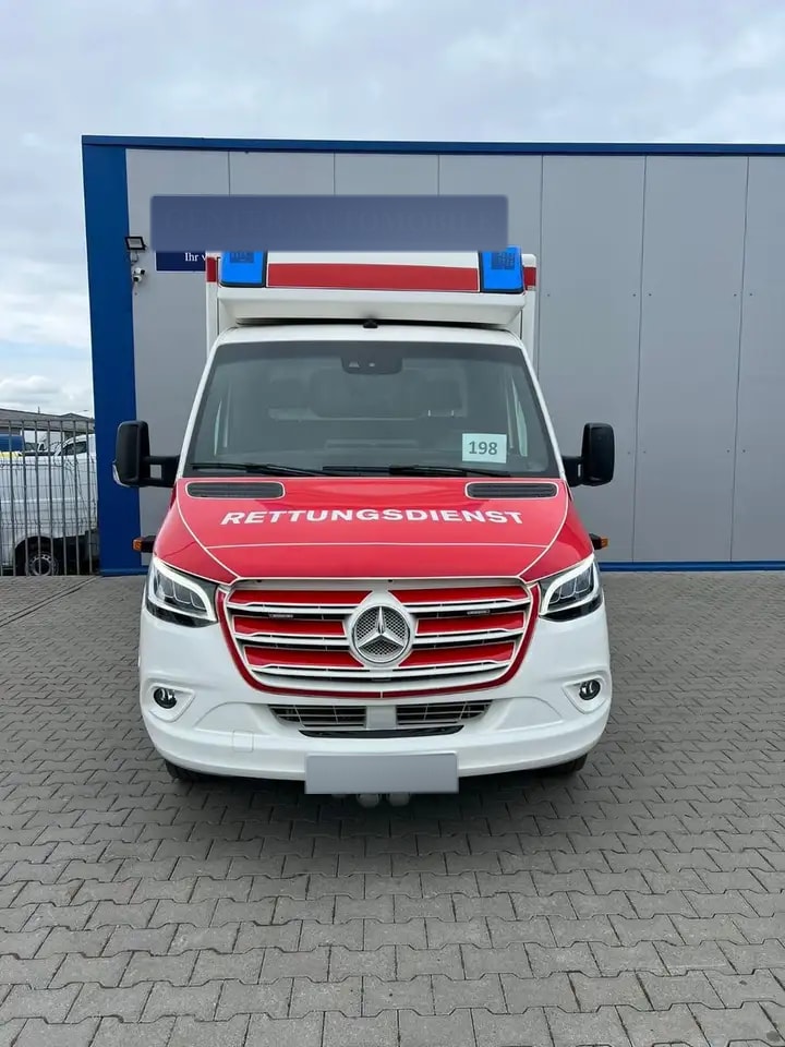 Mercedes-Benz Sprinter 519 KRANKENWAGEN AUTOMATIK KLIMA LED 2