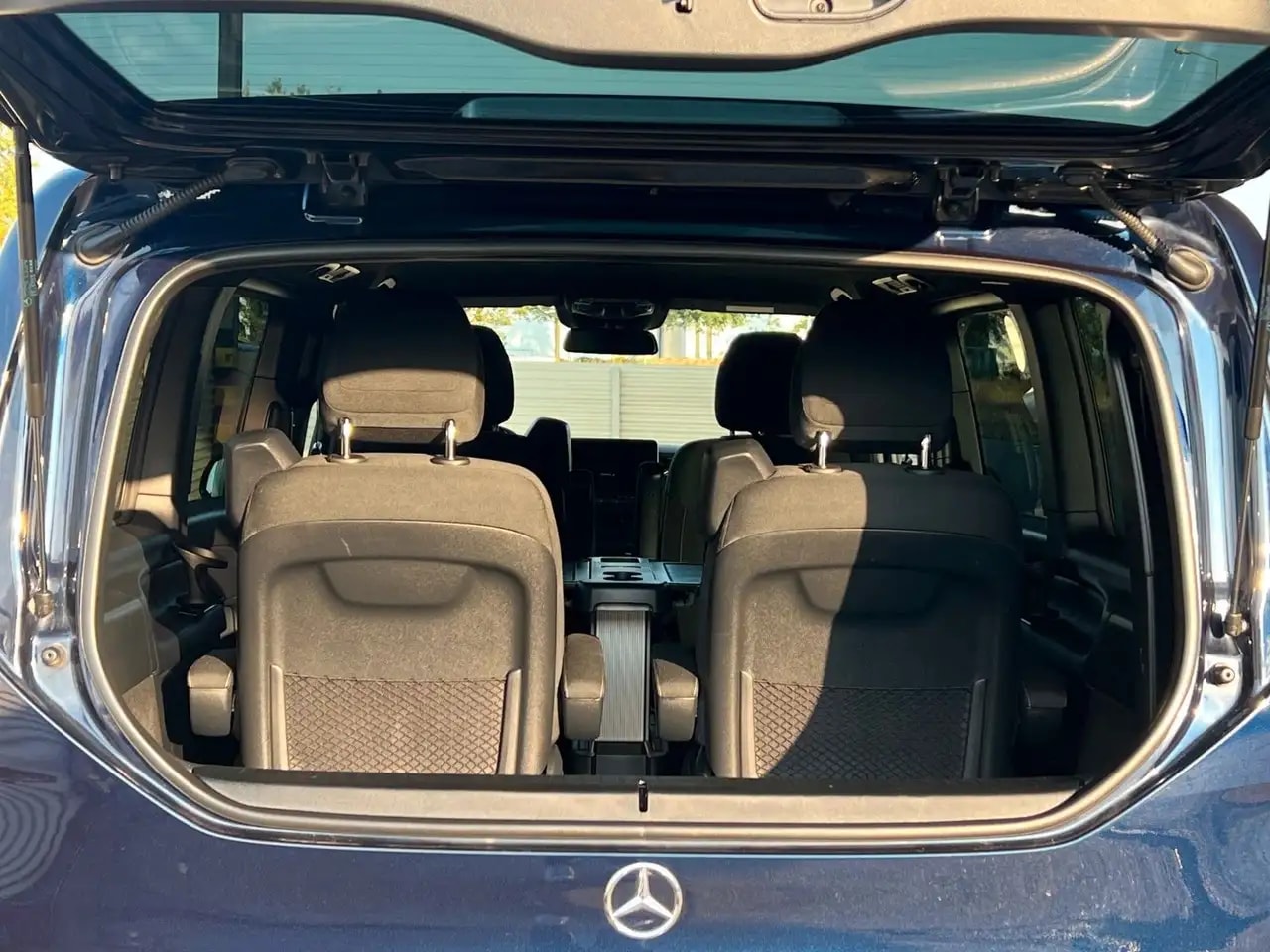 Mercedes-Benz V 300 V300 d LANG AMG-LINE NAVI DISTRONIC LED EL.TÜREN 7