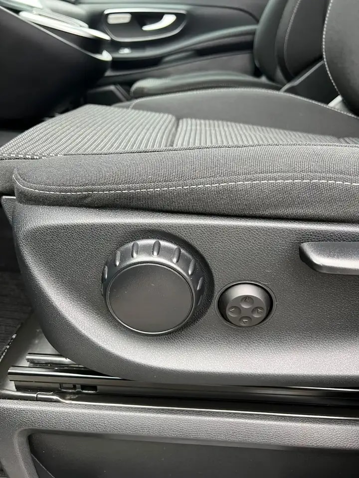 Mercedes-Benz V 250 LANG SPORTPAKET 9G-TR NAVI LED WEBASTO AHK 12