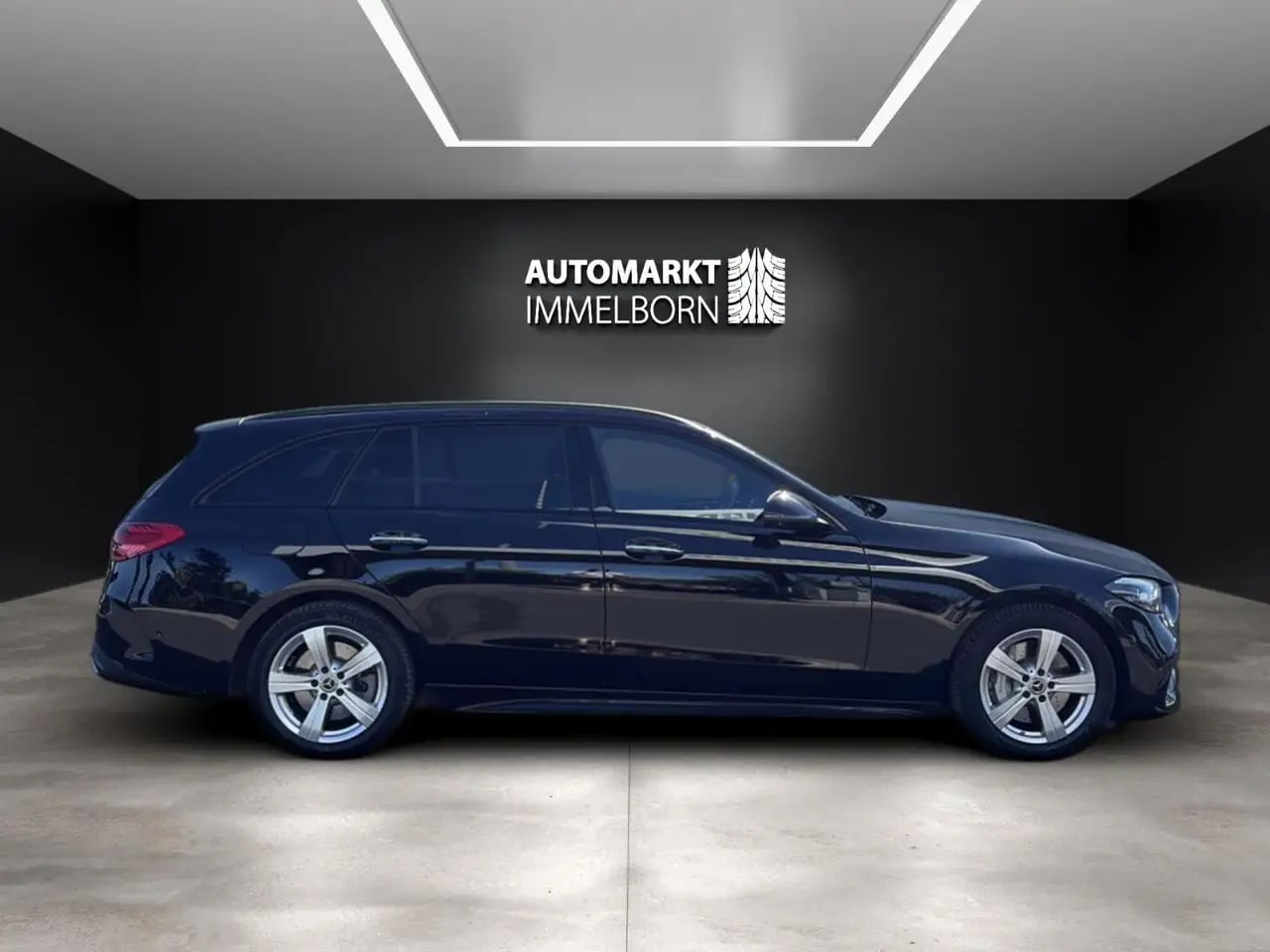 Mercedes-Benz C 300 T e 2x AMG Pano*Memory*HUD*360*AHK*Mubeam 7