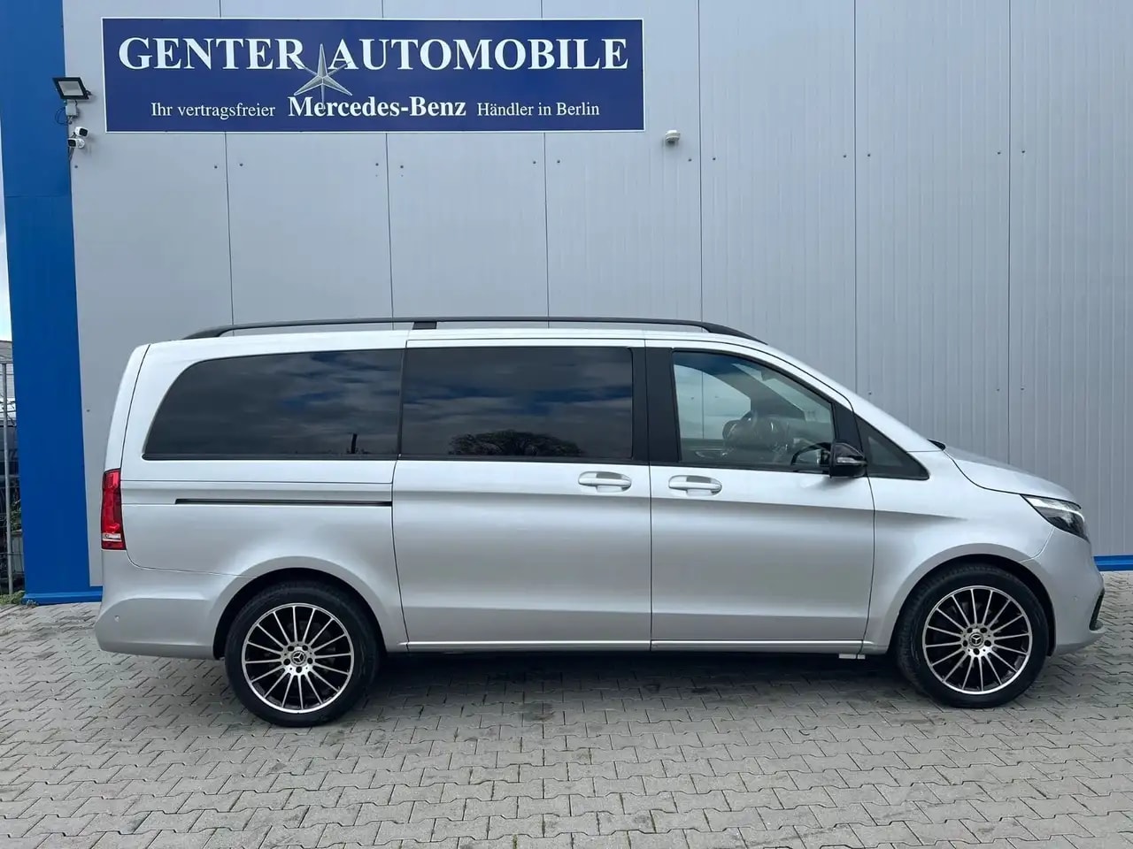 Mercedes-Benz V 300 LANG 4M NAVI MBUX 360° 7-SITZER 3xEL.TÜREN 6