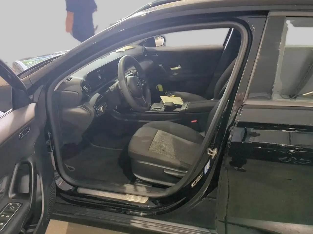 Mercedes-Benz A 180 d AUTOMATIK Kamera*Navi*DAB*SPUR*VKZ*1Hand 7