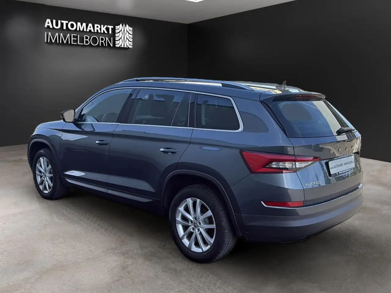 Skoda Kodiaq Style 4x4 AHK*Kamera*LED*Leder*ACC*FWerk 6