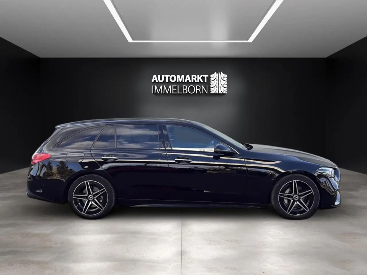 Mercedes-Benz C 300 d AMG 2x Pano*HUD*Distro*AHK*360*Night*18* 11