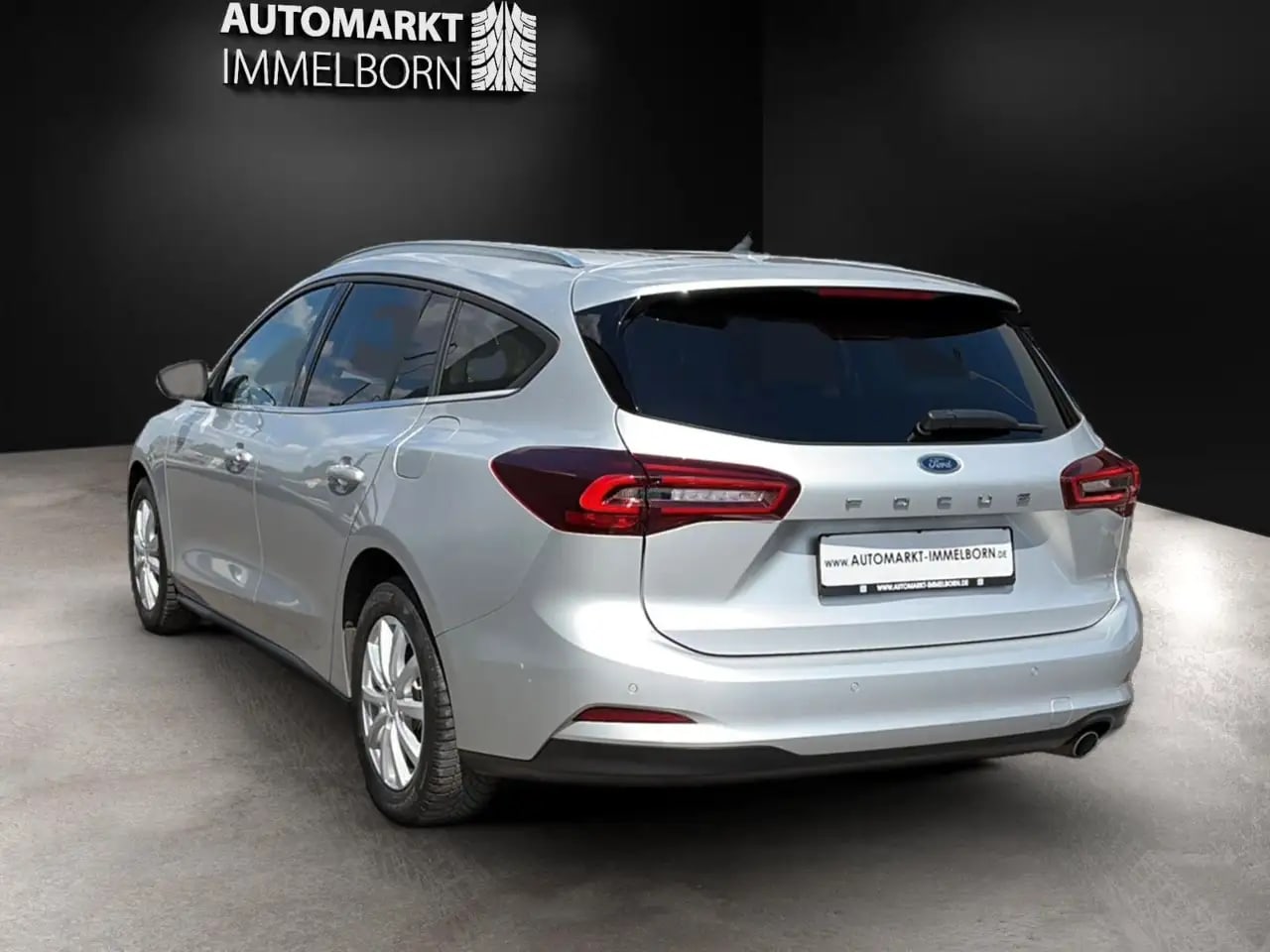Ford Focus Titanium Tempo*LM*DAB*NaviTouch*Winterpak 5