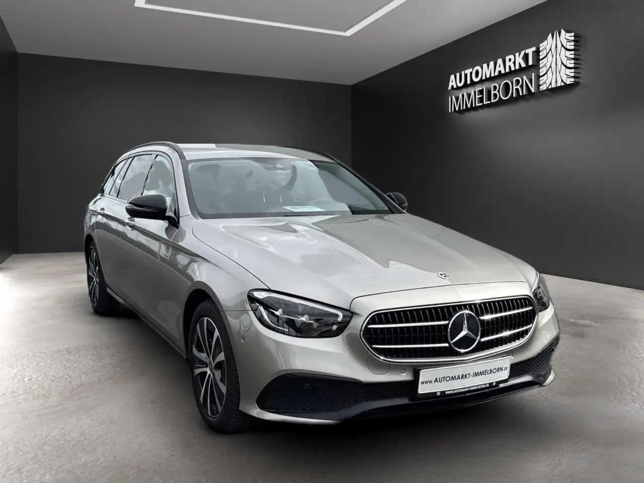 Mercedes-Benz E 300 e Avantgarde STHZG*Kamera*AHK*LED*SOH 94% 2
