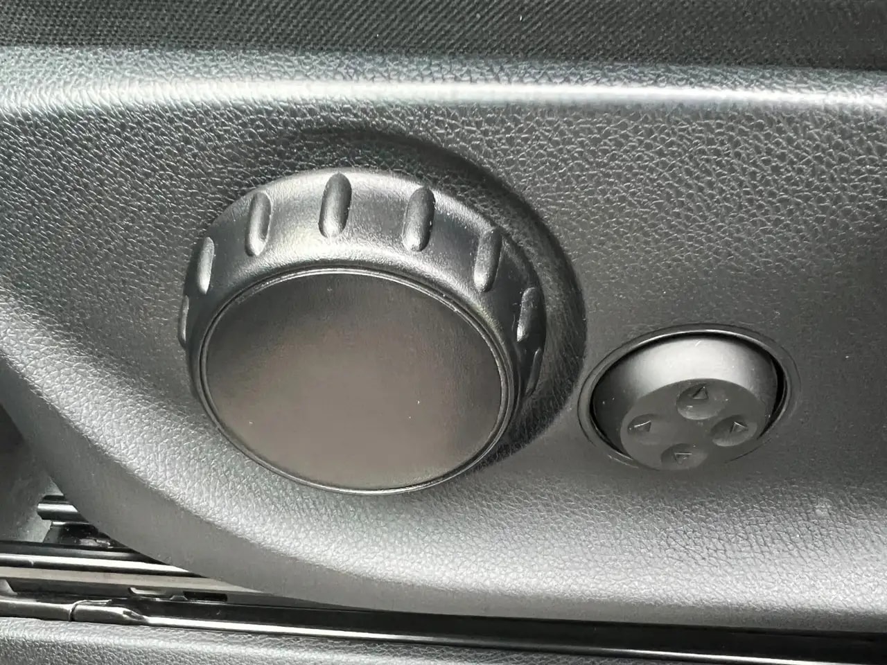 Mercedes-Benz V 300 d LANG 4MATIC NAVI LEDER KAMERA LIEGEPAKET 17
