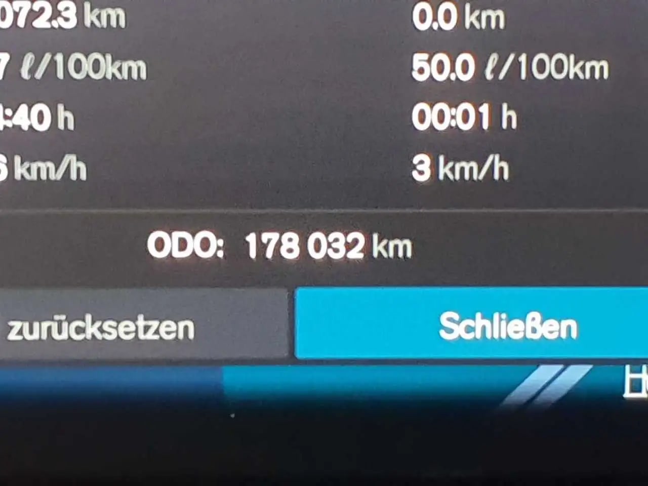 Volvo XC60 Momentum Pro ALLRAD 360*AHK*LED*Navi*18 12