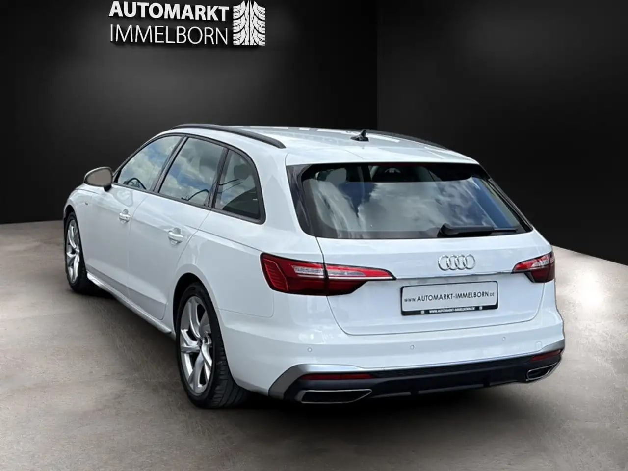 Audi A4 S line VollLeder*Sound*LED*17*NaviTouch*1Hand 10