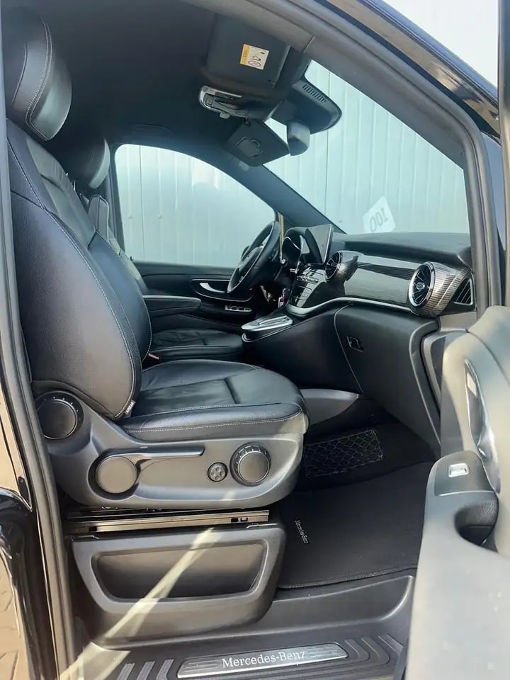 Mercedes-Benz V 300 d LANG LIEGEPAKET LEDER LED 360° KAMERA AHK 19