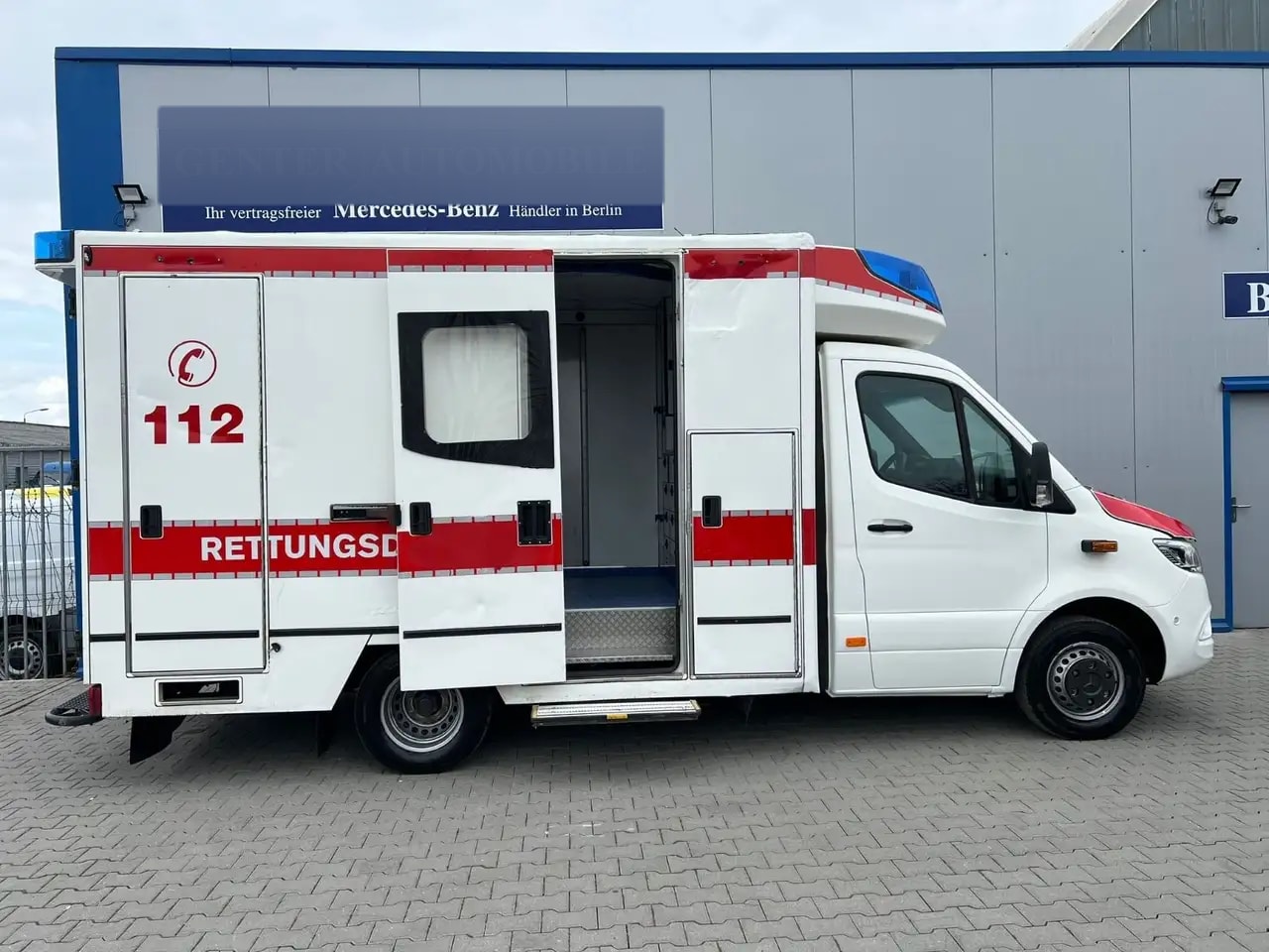 Mercedes-Benz Sprinter 519 KRANKENWAGEN AUTOMATIK KLIMA LED 6