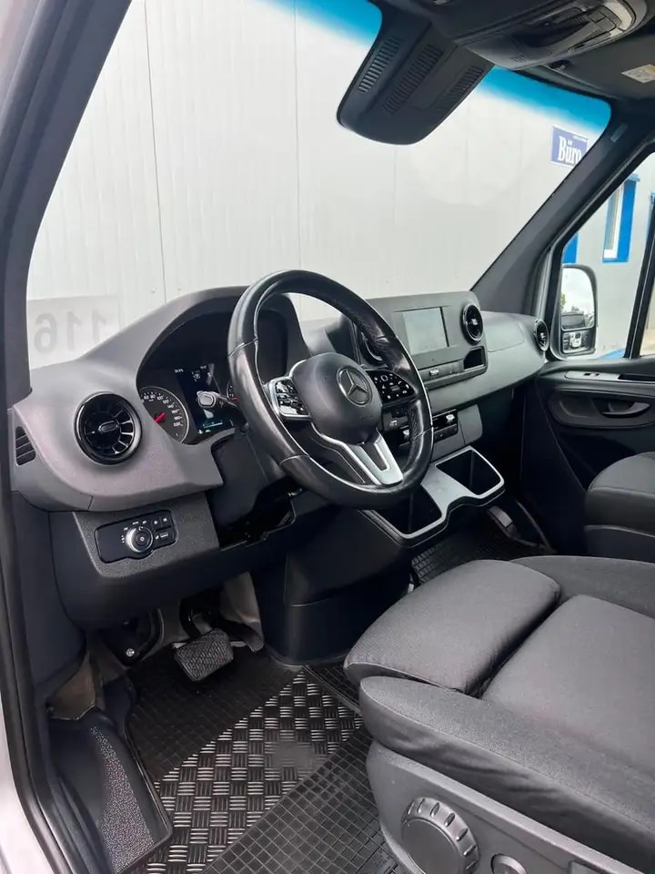 Mercedes-Benz Sprinter 314 AUTOMATIK NAVI TOTWINKEL KAMERA LED 10