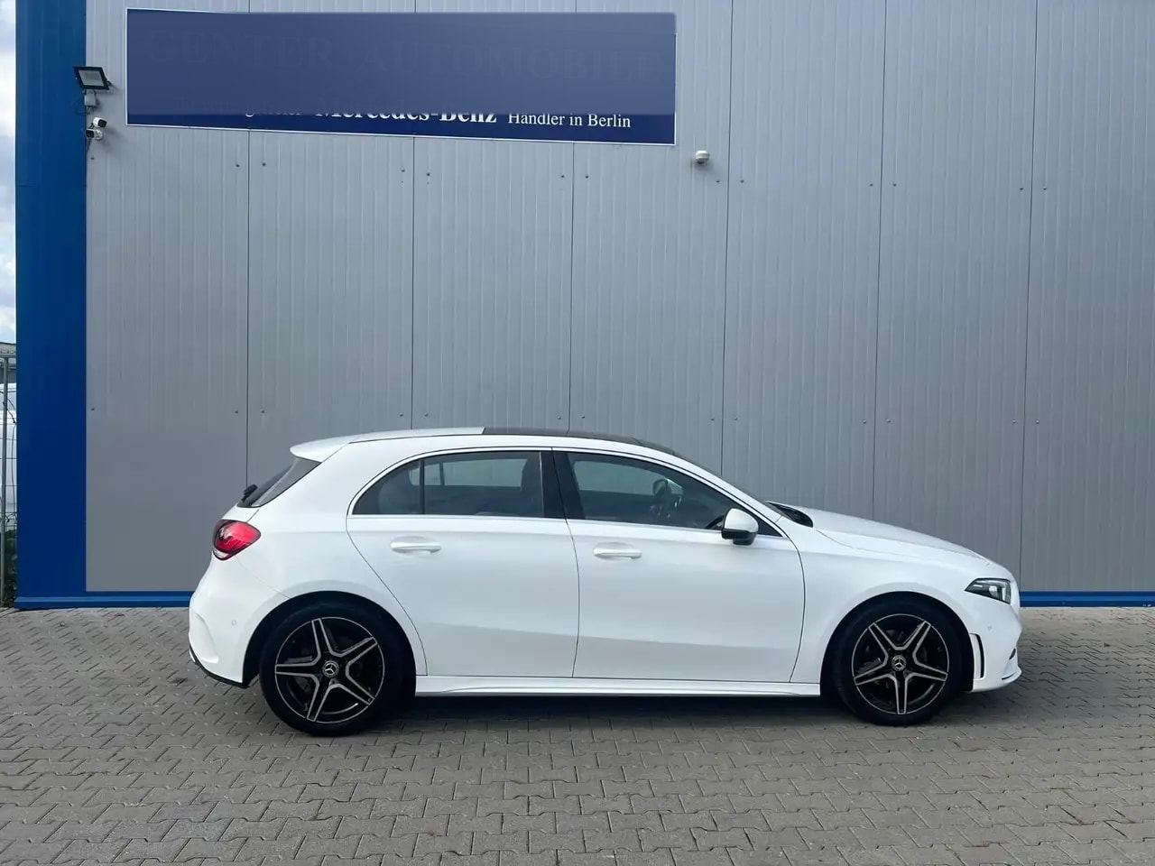 Mercedes-Benz A 180 2xAMG-LINE PANORAMA LED NAVI PARKASSISTENT 4
