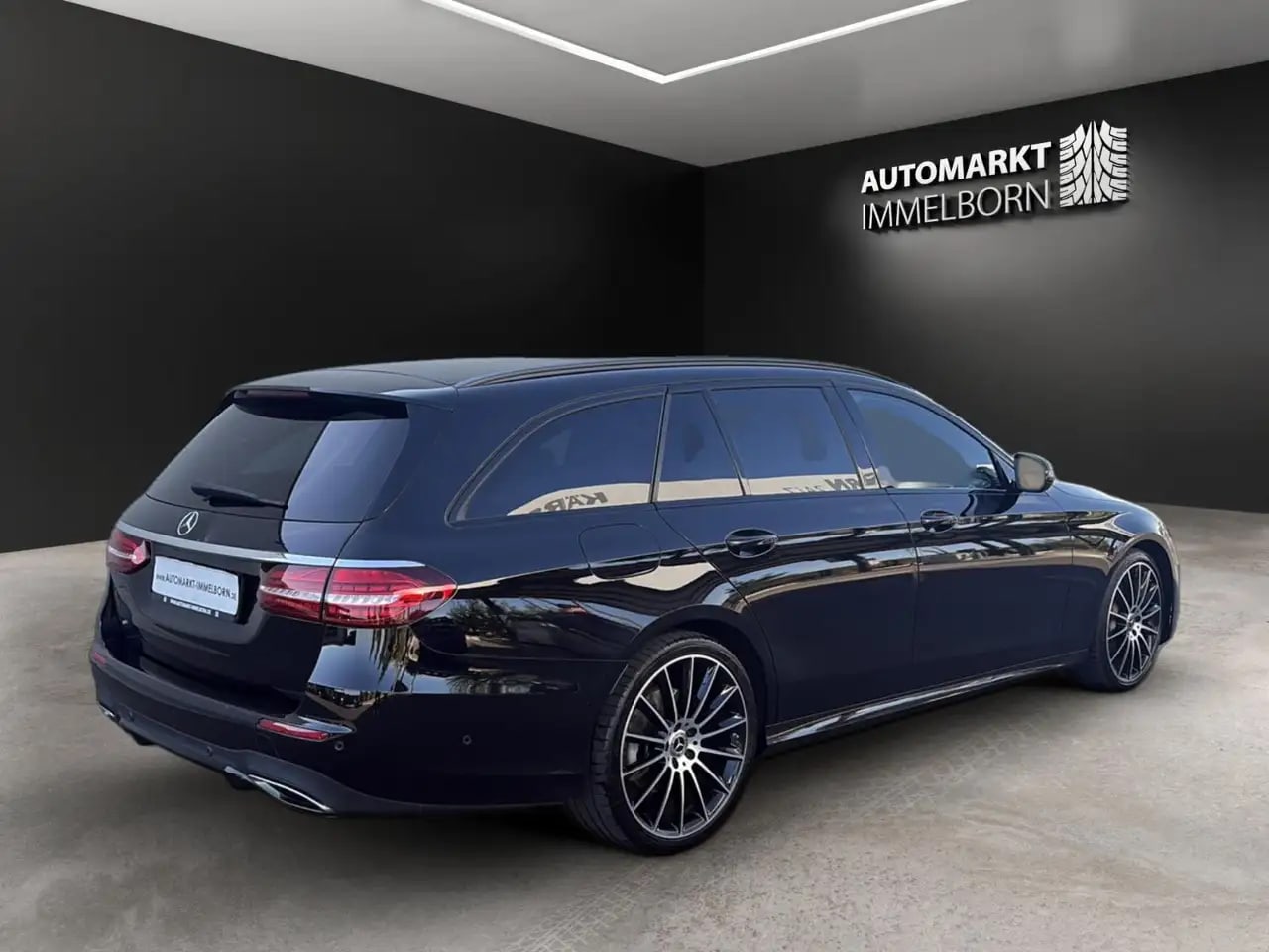 Mercedes-Benz E 400 d AMG 2x 4Matic AHK*S-Dach*Kamera*20*Night 8