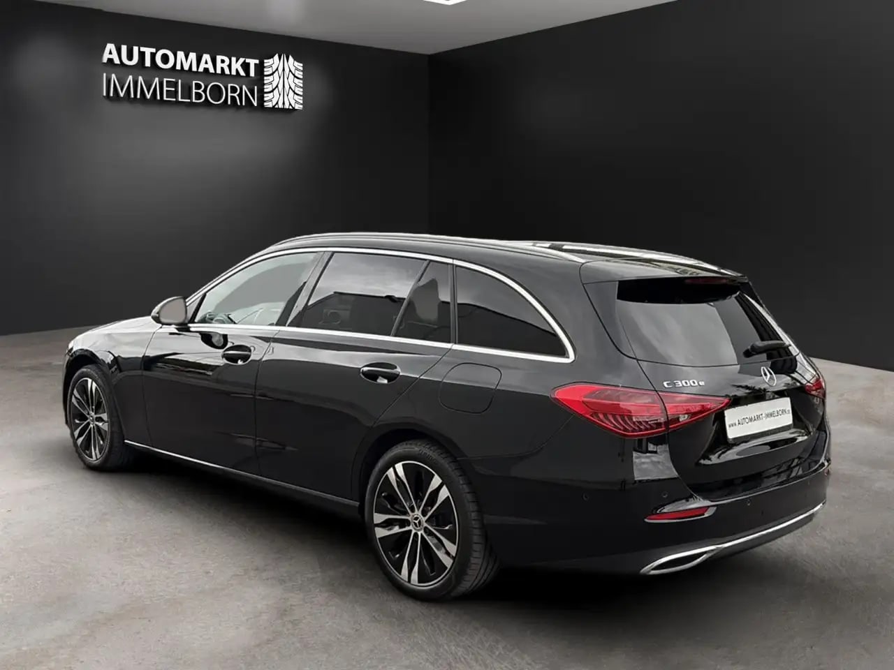 Mercedes-Benz C 300 T e 4xSH*Sound*Distro*LED*18*MBX 6