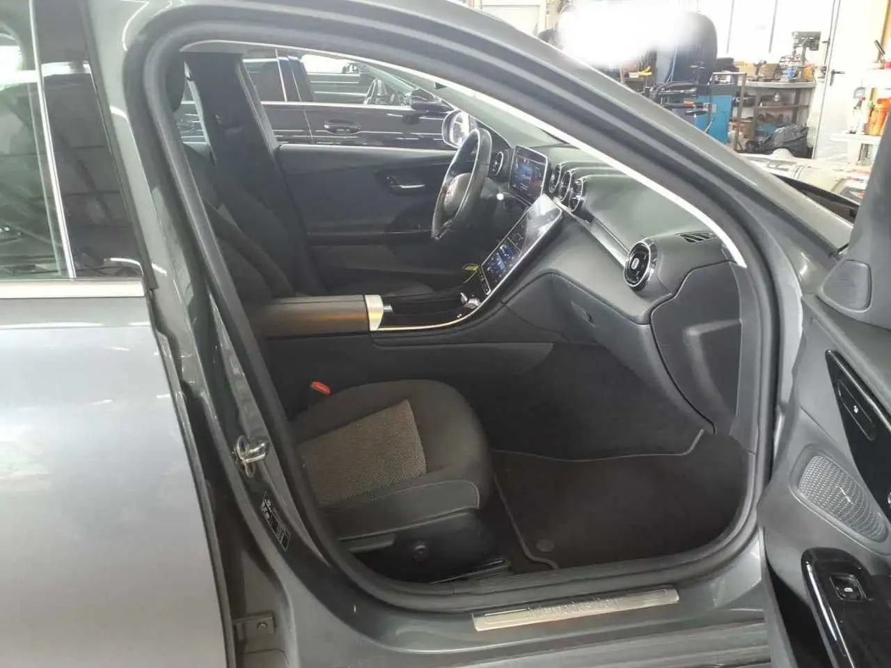 Mercedes-Benz C 200 d LCDDisplay*Navi*LED*Kamera*17*DAB*1Hand 6