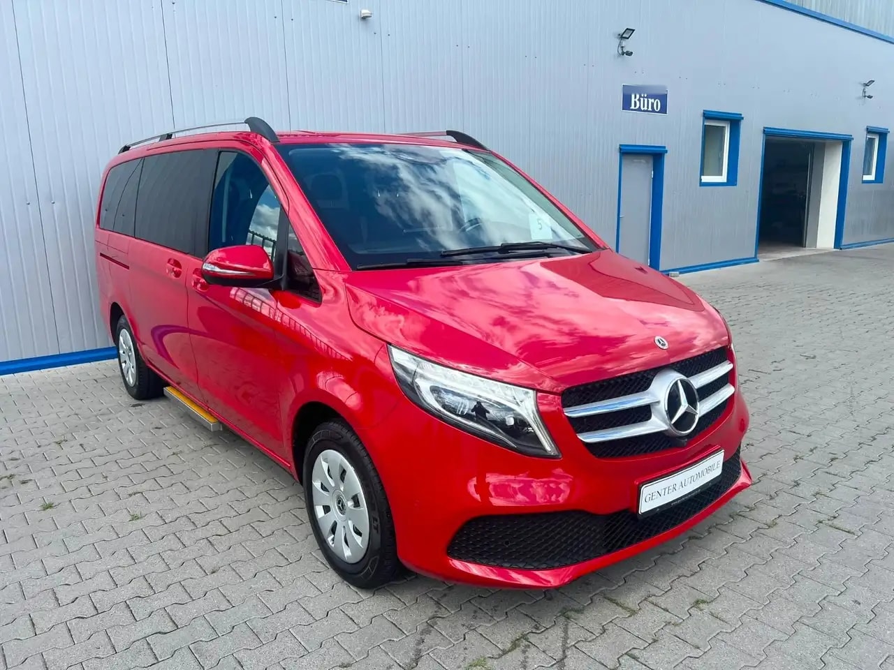 Mercedes-Benz V 220 LANG 9G-TR NAVI WEBASTO LED 360° 8-SITZER 3