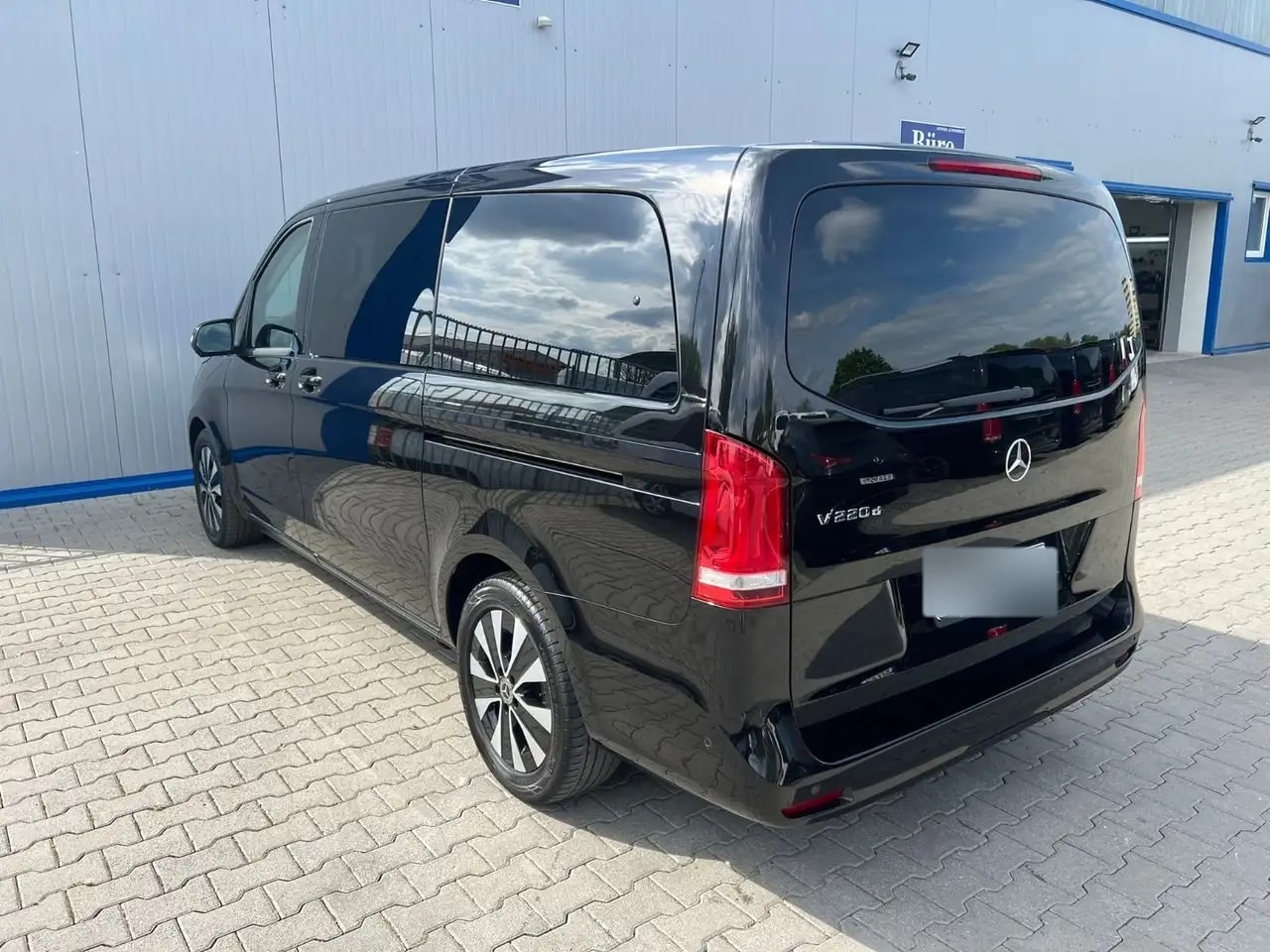 Mercedes-Benz V 220 LANG 9G-TR SPORTPAKET NAVI WEBASTO LED AHK 9